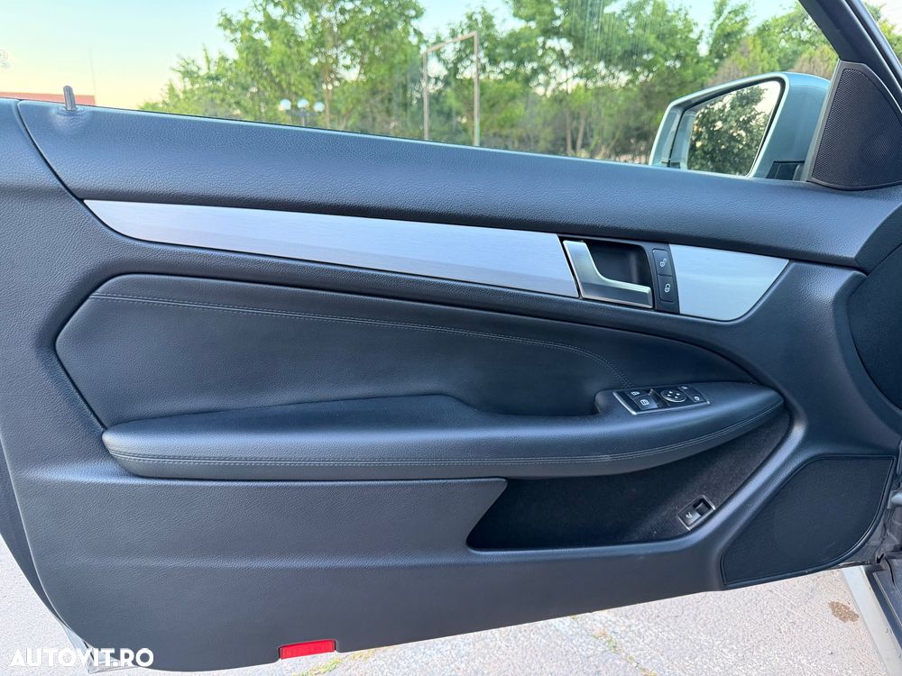 Mercedes-Benz C - 7