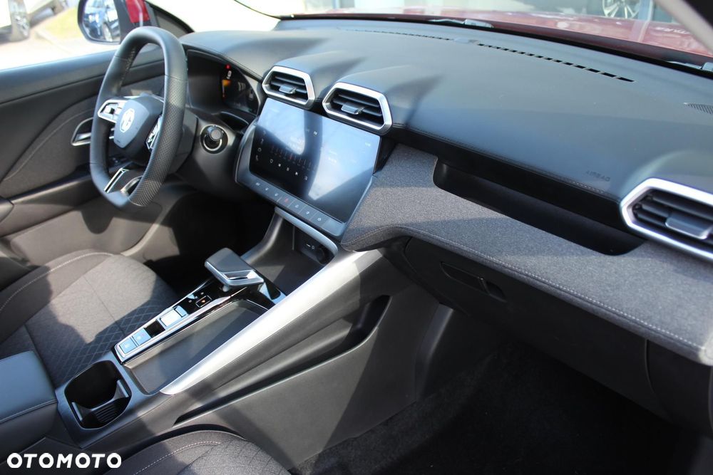 MG ZS 1.5 HEV+ Excite - 8