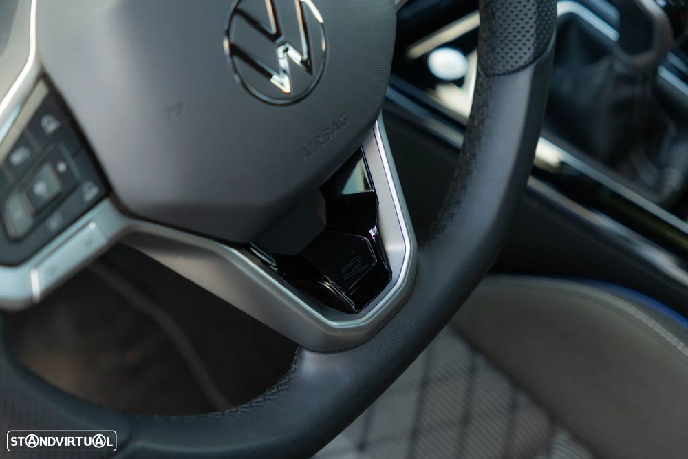 VW Golf Variant 1.5 TSI OPF R-Line - 26