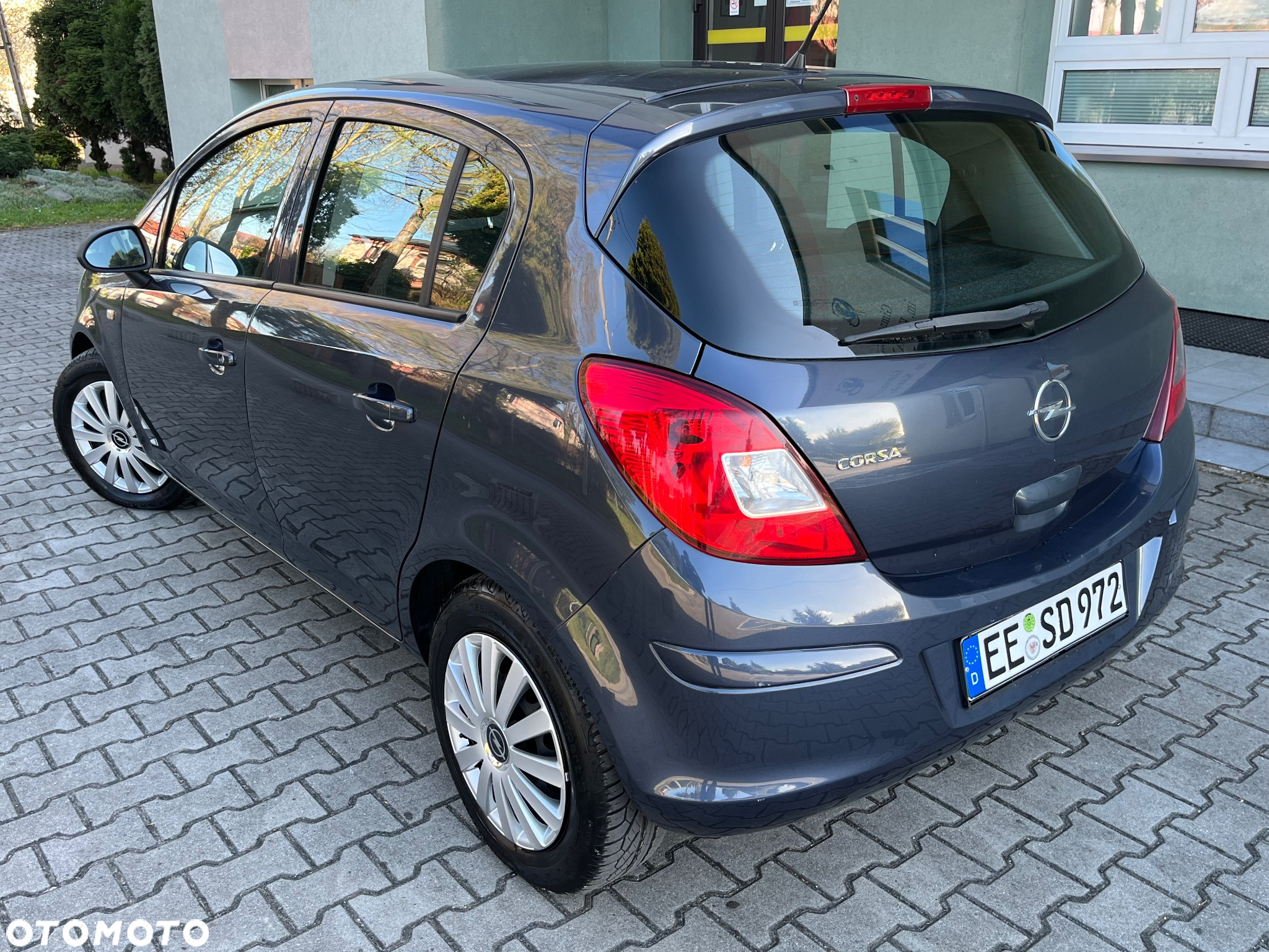 Opel Corsa 1.2 16V Easytronic Edition - 4
