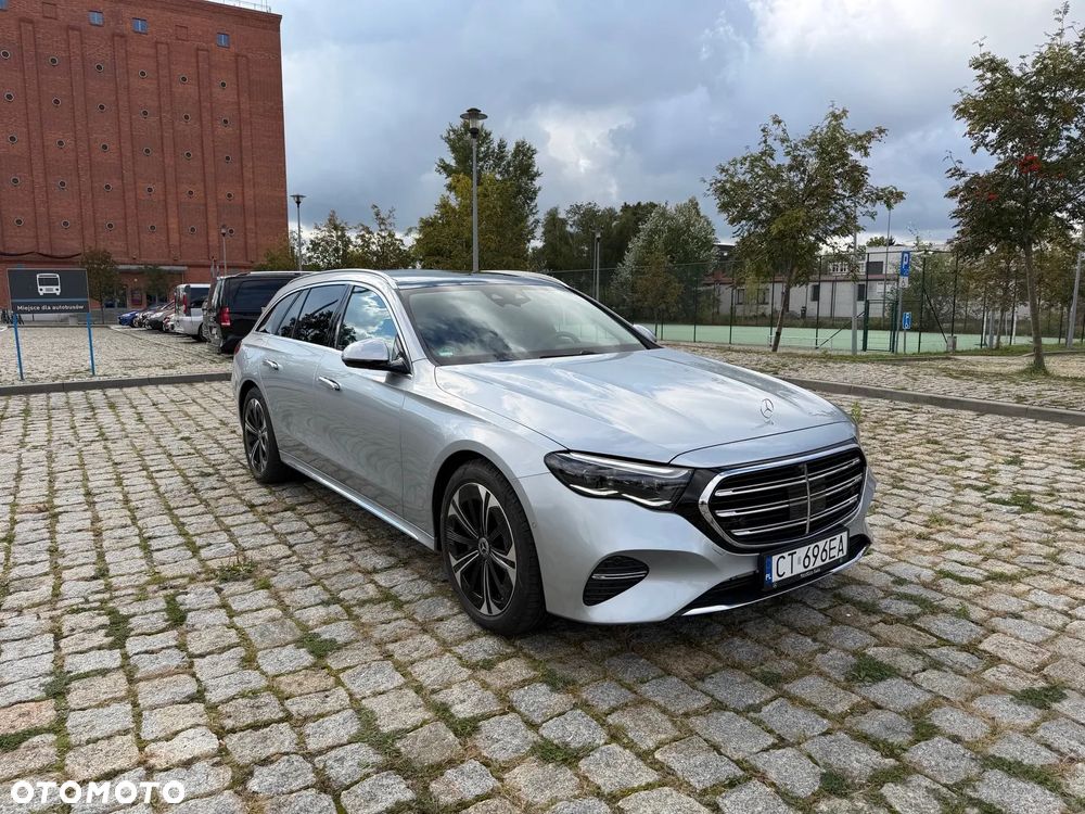 Mercedes-Benz Klasa E 300 Exclusive - 3