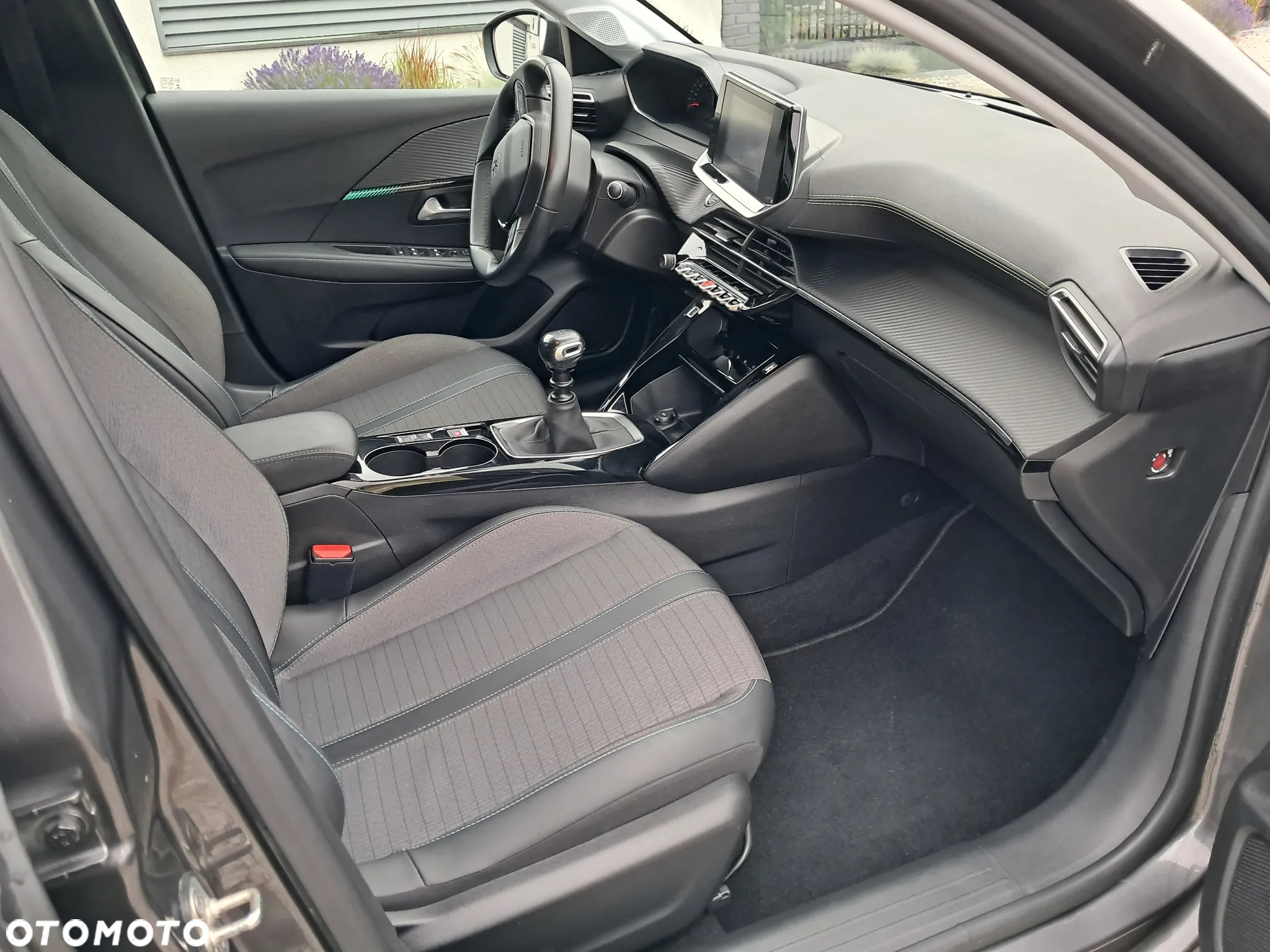 Peugeot 208 1.5 BlueHDi Allure S&S - 9