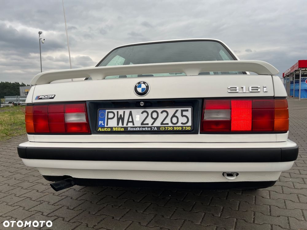 BMW Seria 3 316i - 6