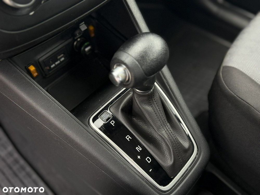 Kia Venga - 23