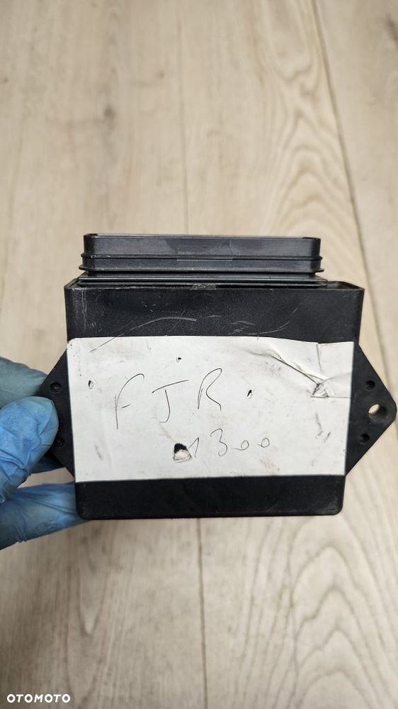 Moduł Zapłonowy ECU Yamaha FJR 1300 06-12  F8T83372 - 7