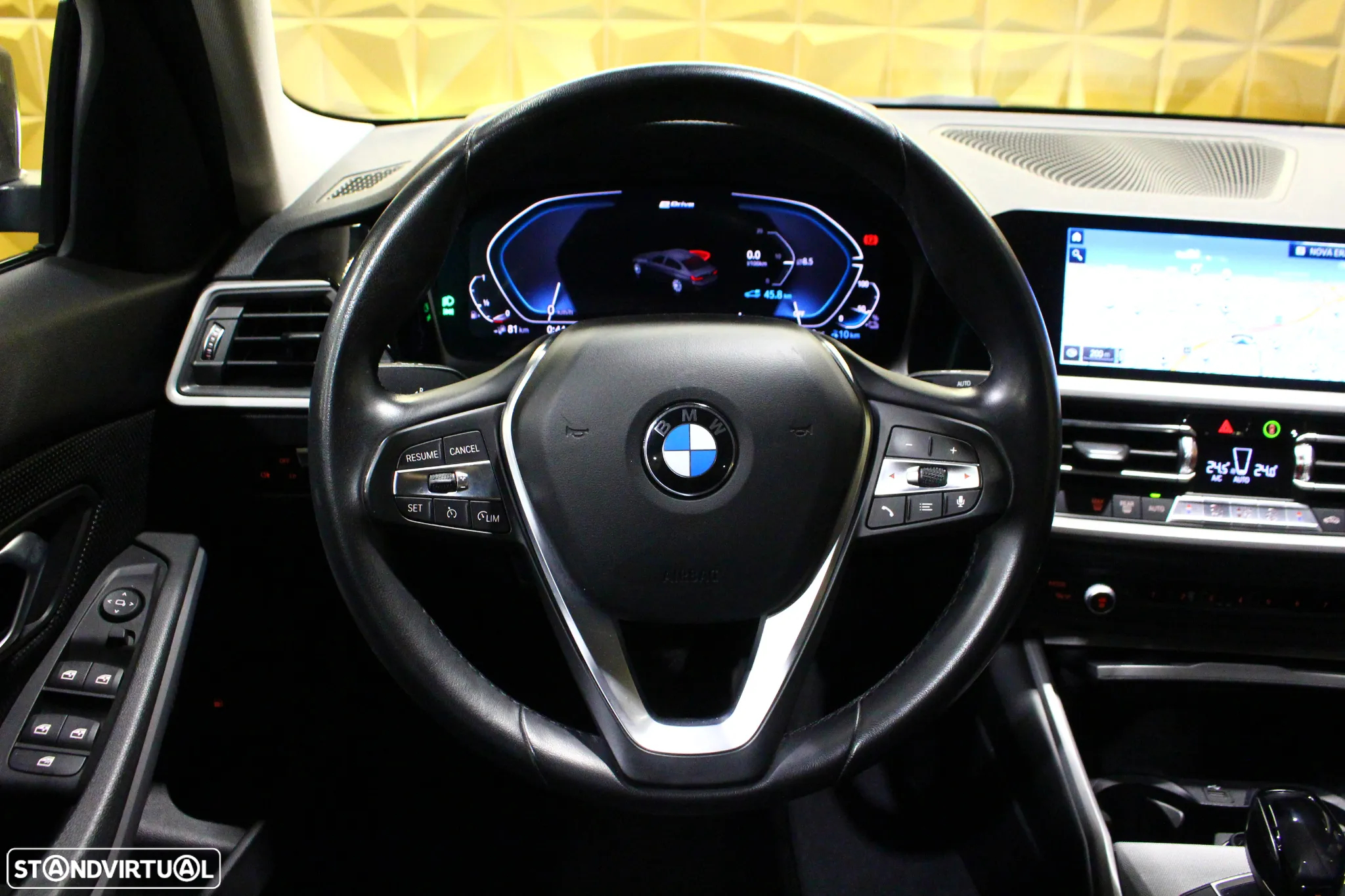 BMW 330 e Auto - 19