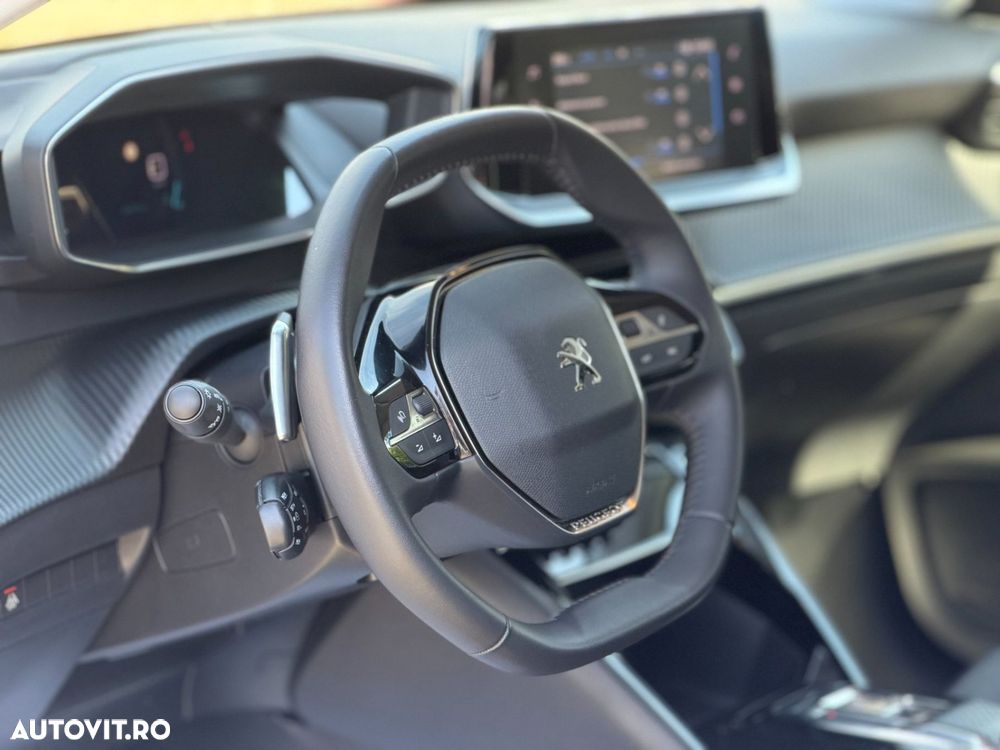 Peugeot 208 1.2 L PureTech STT EAT8 Allure - 8