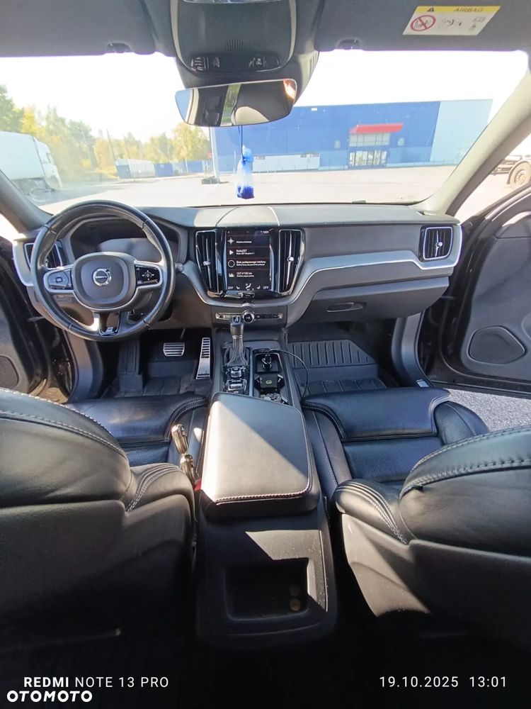 Volvo XC 60 D5 AWD R-Design - 13