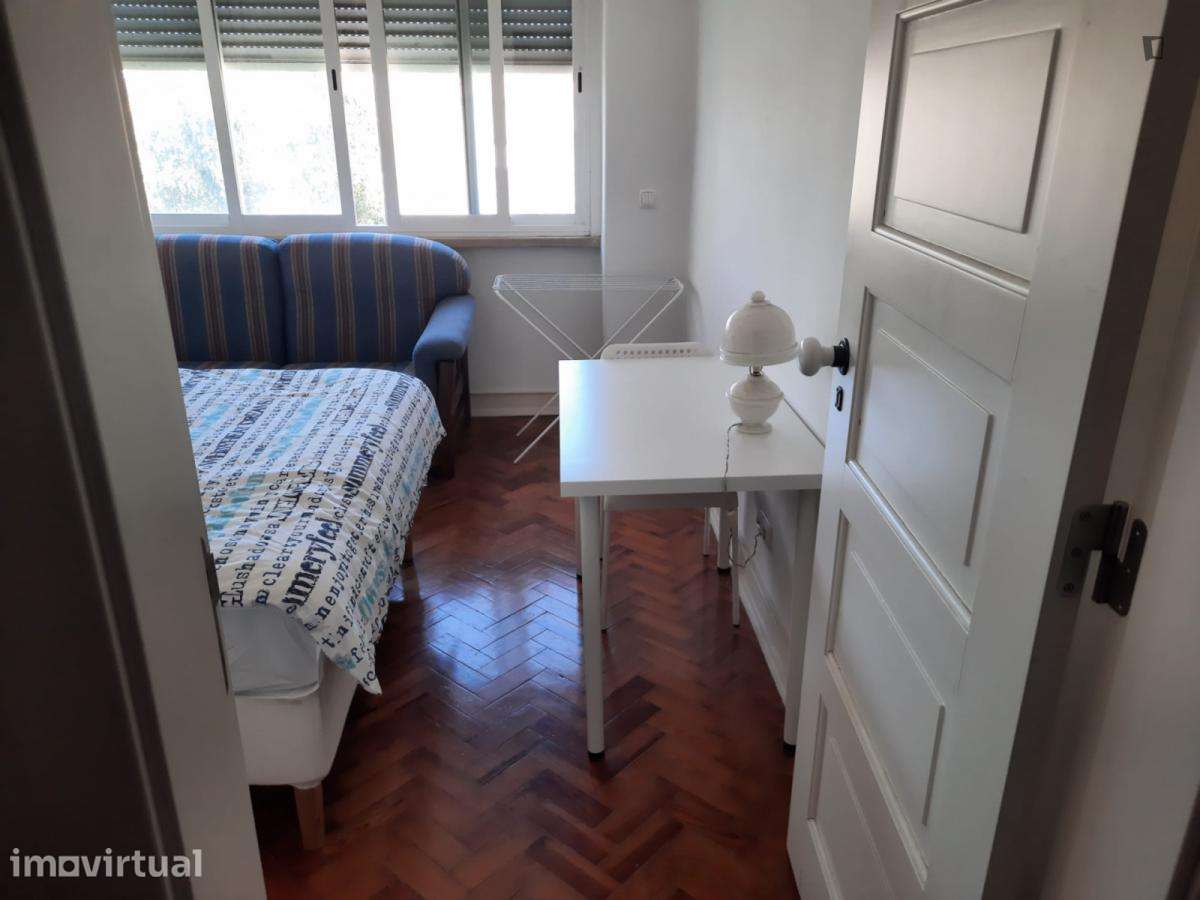 Quarto - localizado em Alvalade Lisbon - Grande imagem: 3/17