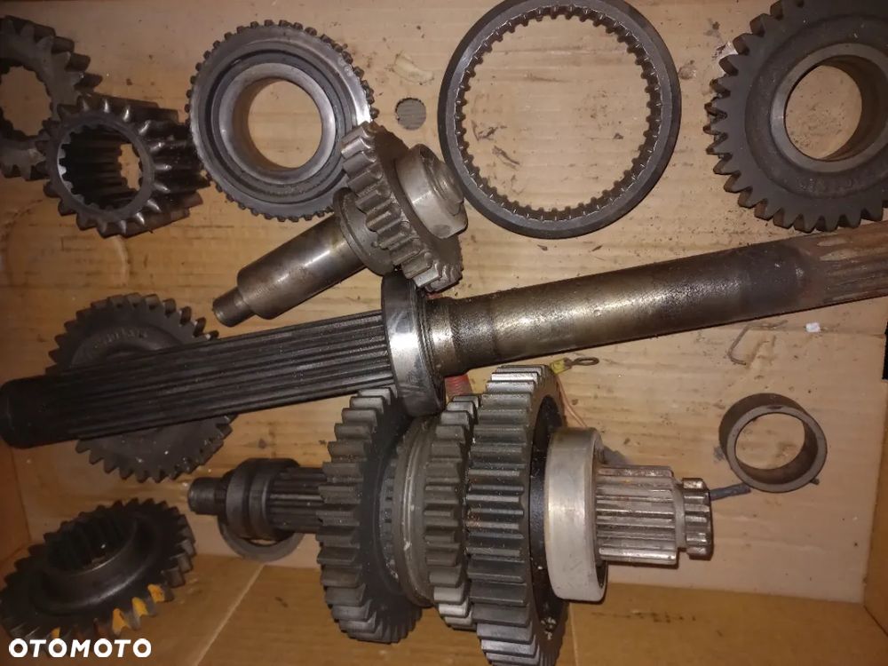 FIAT 680,780,880,skrzynia,koło zębate,przesówka,przyspieszacz,70-90,80-80,F100,F110,F115,F120,F130,F140,podnośnik,zwolnica,most,atak - 1