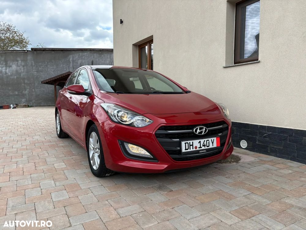 Hyundai i30 1.4 CRDi Advantage - 1