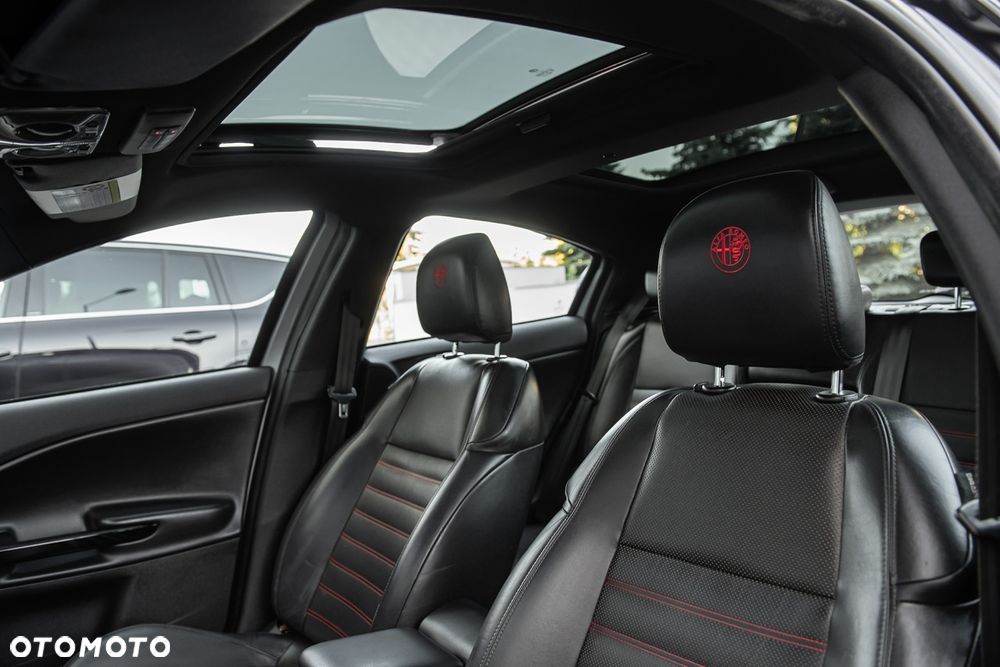 Alfa Romeo Giulietta 1.4 TB 16V Multiair TCT Sport - 18