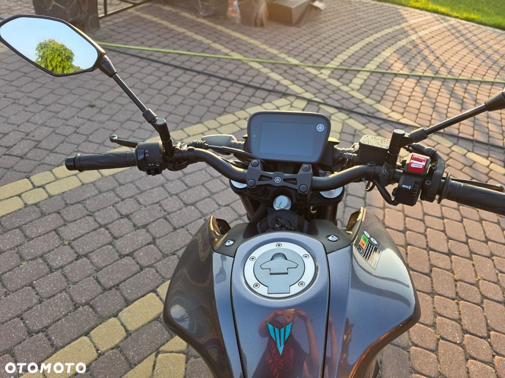 Yamaha MT - 16