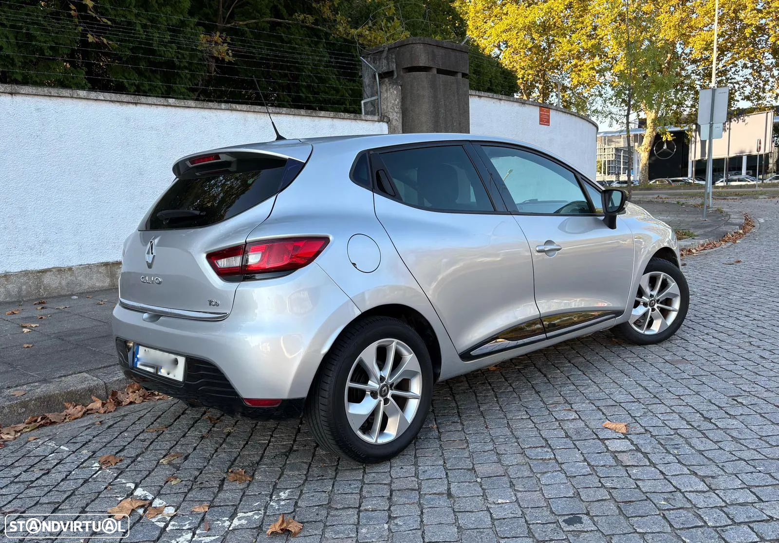 Renault Clio 0.9 TCe Limited Edition - 19