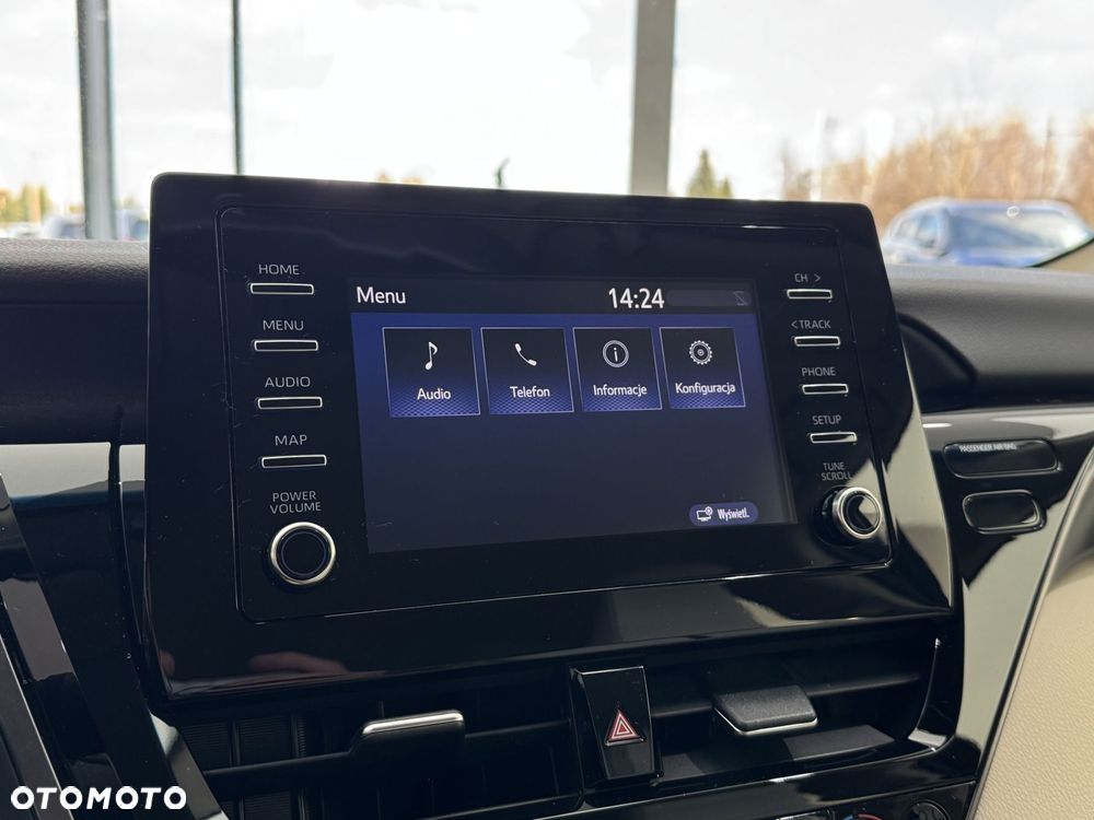 Toyota Camry - 35