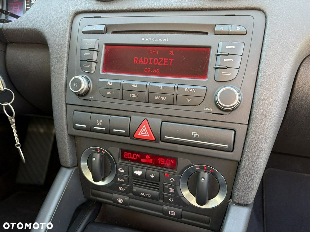 Audi A3 3-drzwiowe 1.8 TFSI Ambition - 16