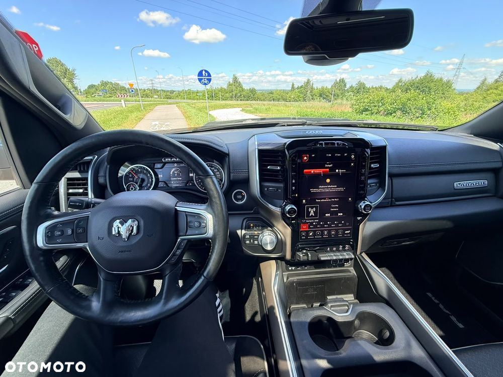 Dodge RAM 5.7 4x4 - 17
