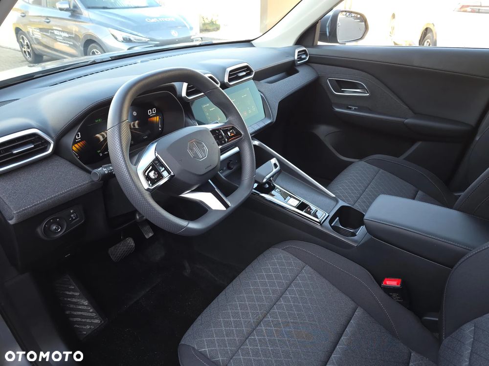 MG ZS Hybrid+ Standard - 9