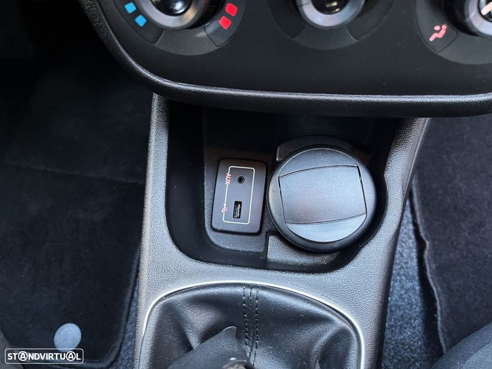 Fiat Punto 1.2 Lounge Start&Stop - 22