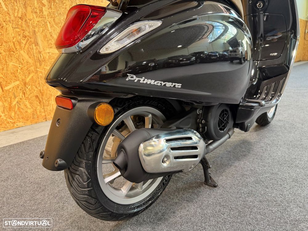 Piaggio Vespa Primavera - 9