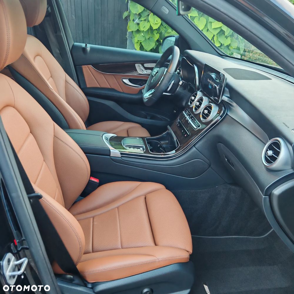 Mercedes-Benz GLC - 17