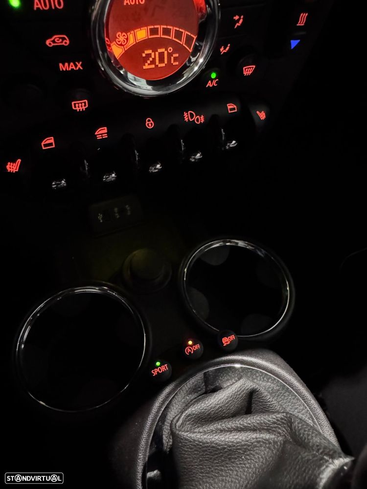 MINI 3 Portas John Cooper Works 153g - 24