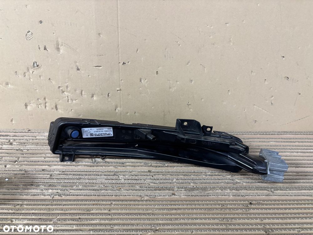 VOLVO V40 II 31290579 led DRL prawa stroną - 4