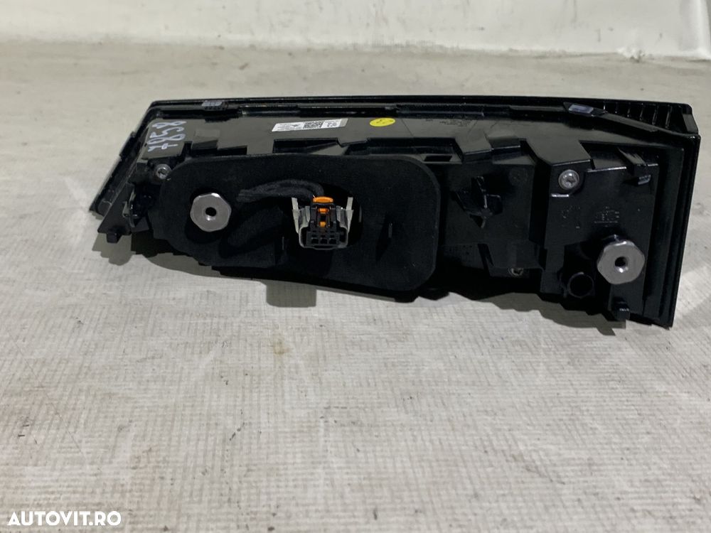 Stop stanga spate pe hayon, Peugeot 308, 2021, 2022, 2023, 2024, cod origine OE 9835300680. - 6
