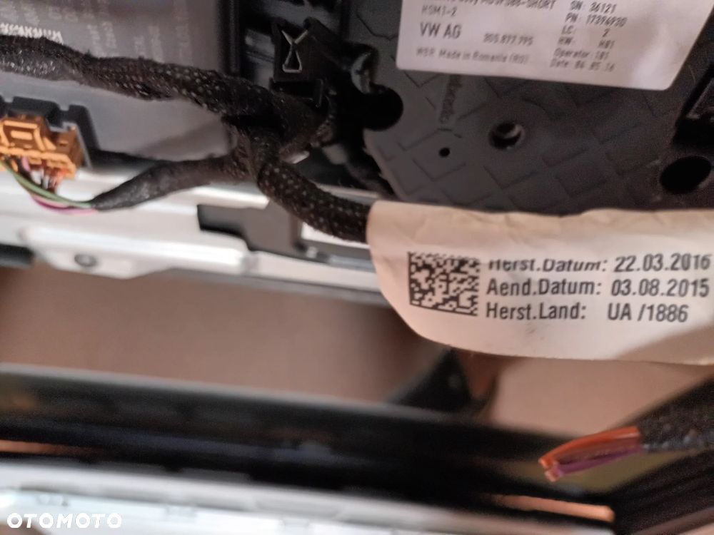 Audi  A4 B9 8W SEDAN szyberdach 8W5877041A bezowa  blenda 72 km - 9