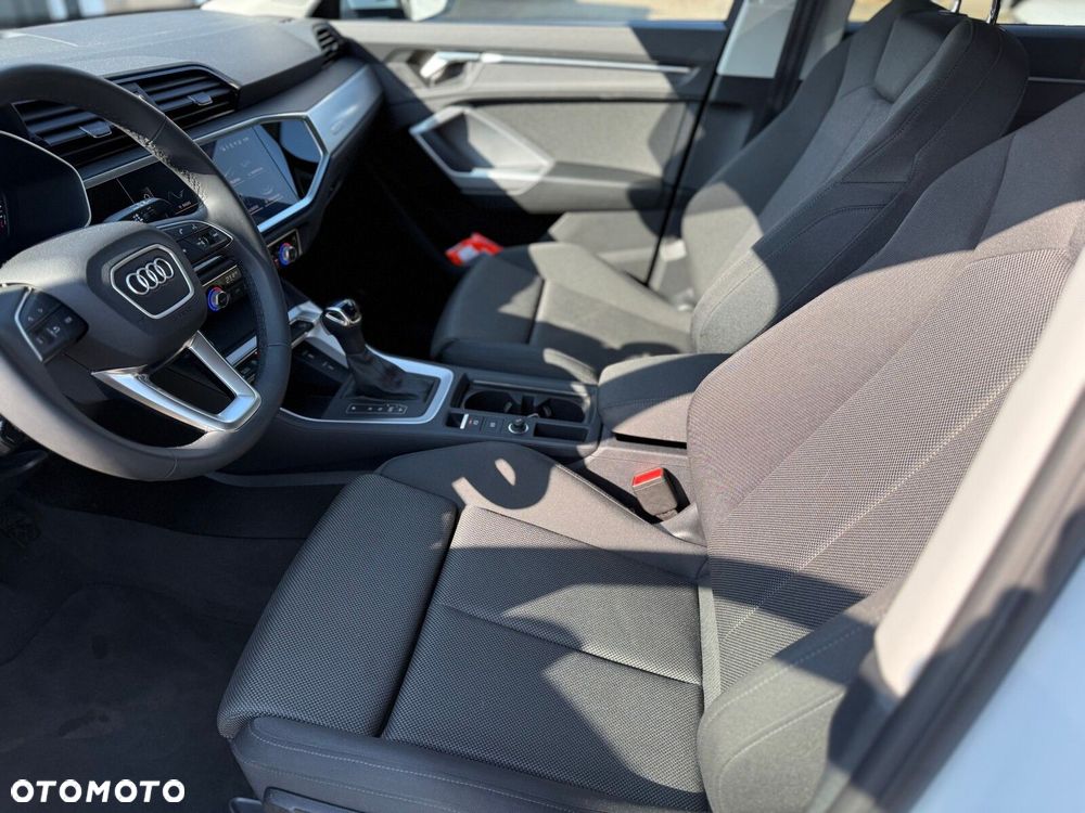 Audi Q3 Sportback - 12