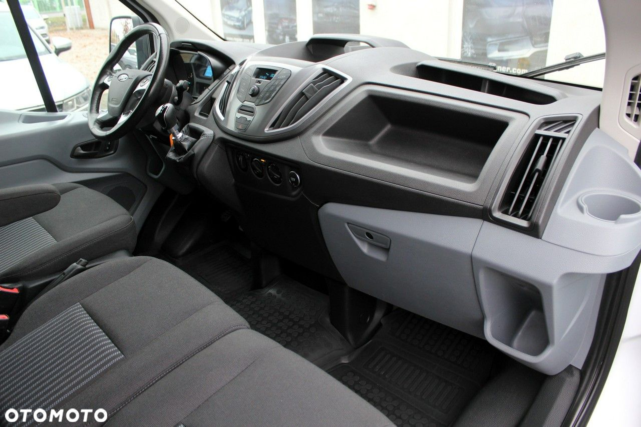 Ford Transit - 11