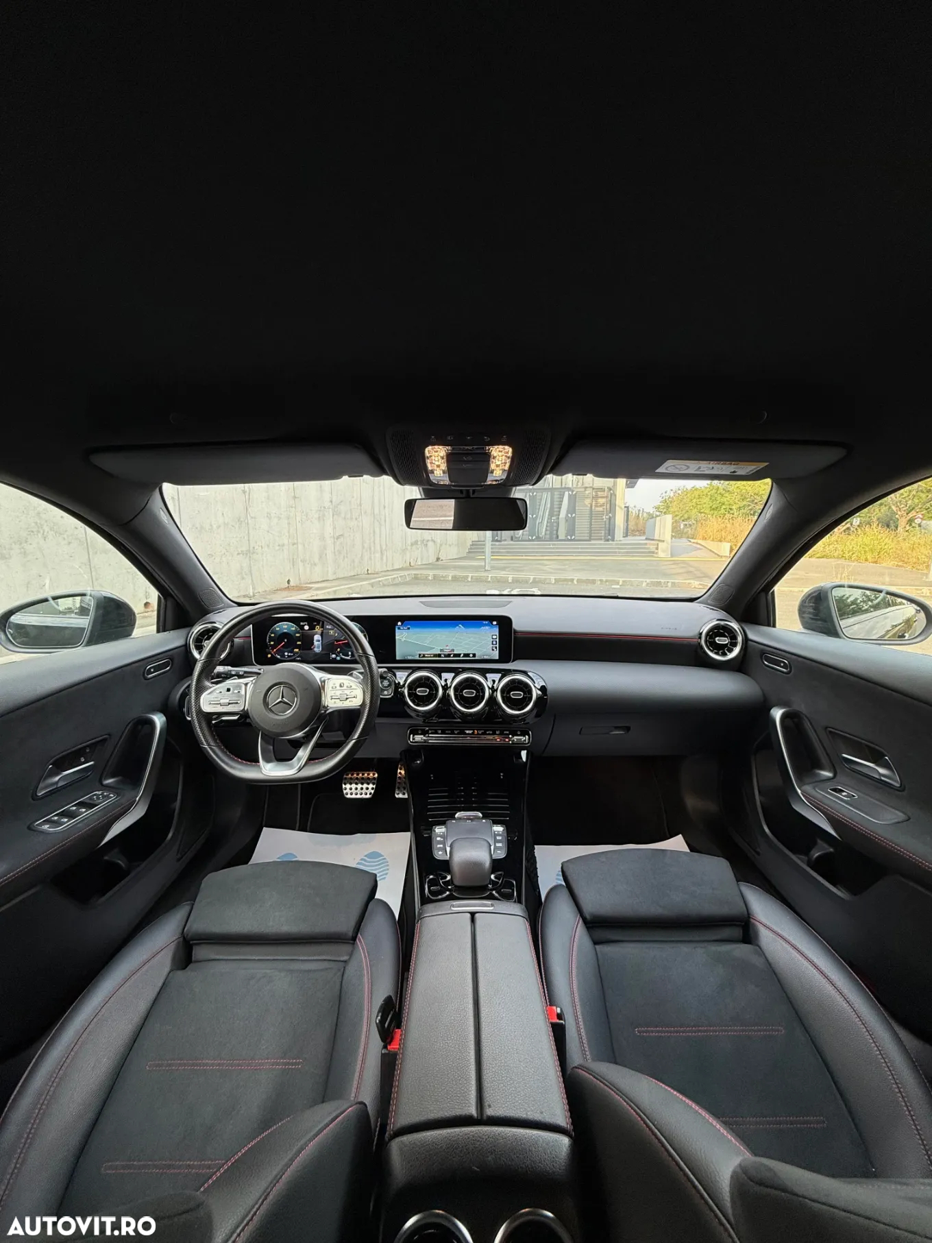 Mercedes-Benz A 180 7G-DCT AMG Line - 17