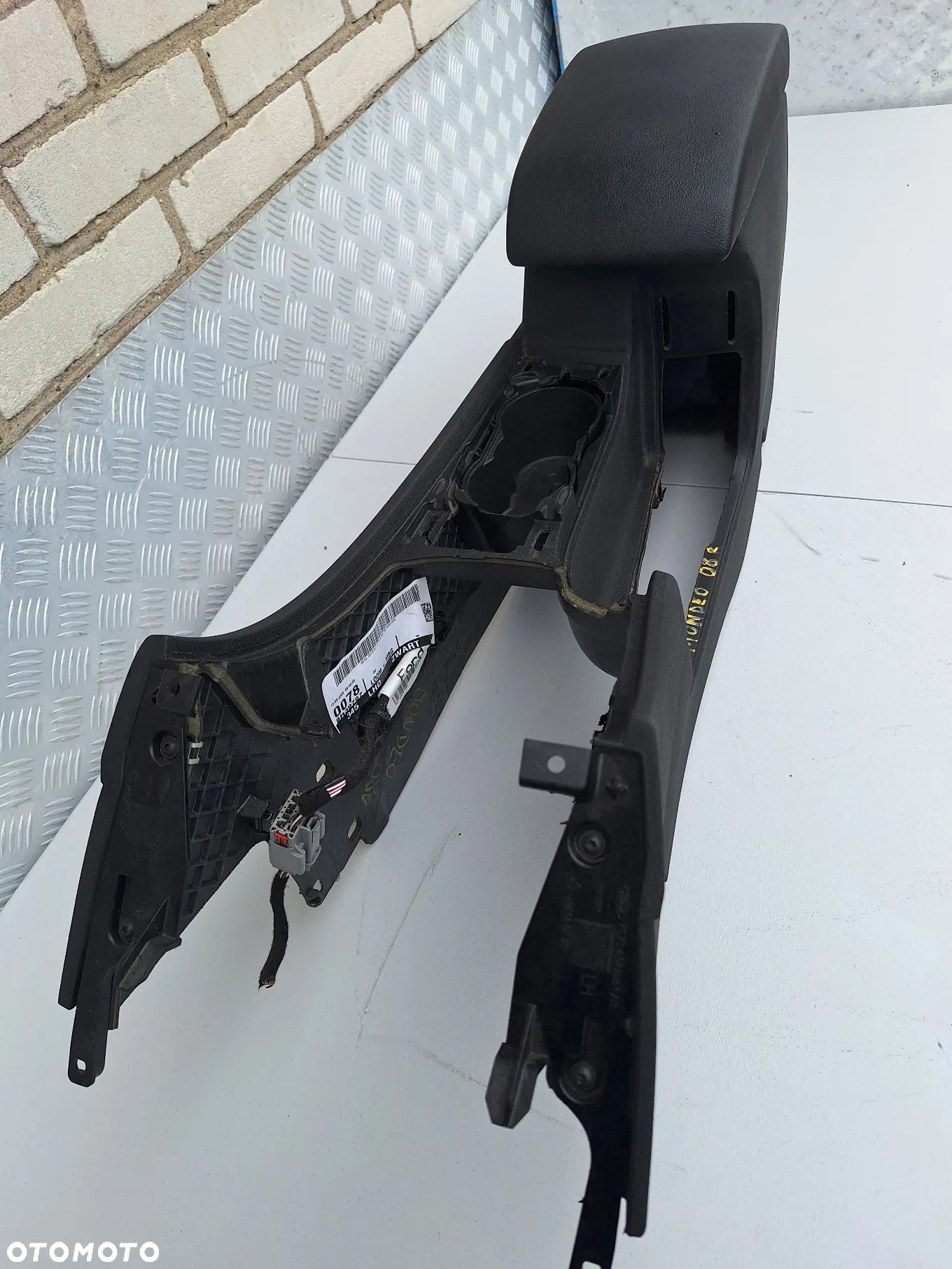 PODŁOKIETNIK TUNEL FORD MONDEO MK4 - 1