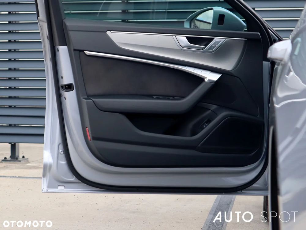 Audi A6 Avant 55 TFSI quattro S tronic - 13