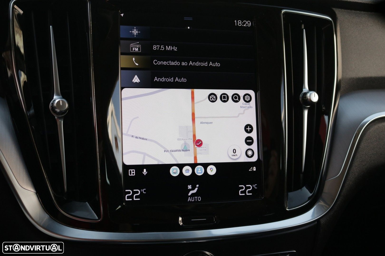 Volvo V60 2.0 D3 Momentum Core - 44