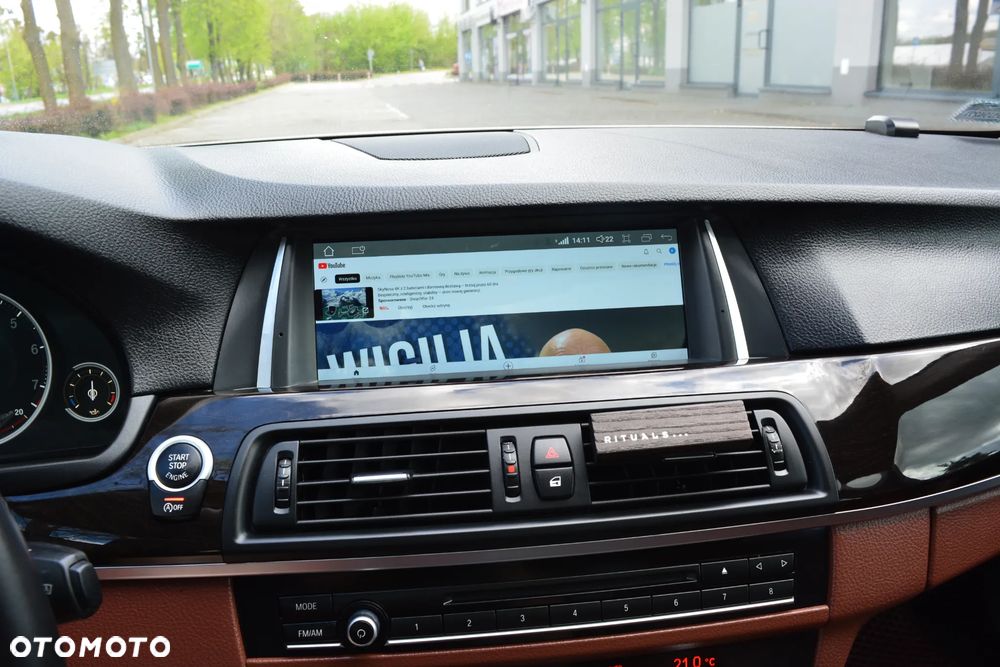 BMW Seria 5 528i xDrive Luxury Line - 9