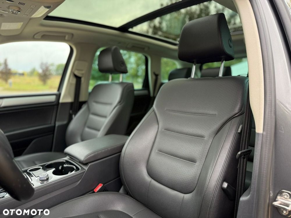 Volkswagen Touareg - 21