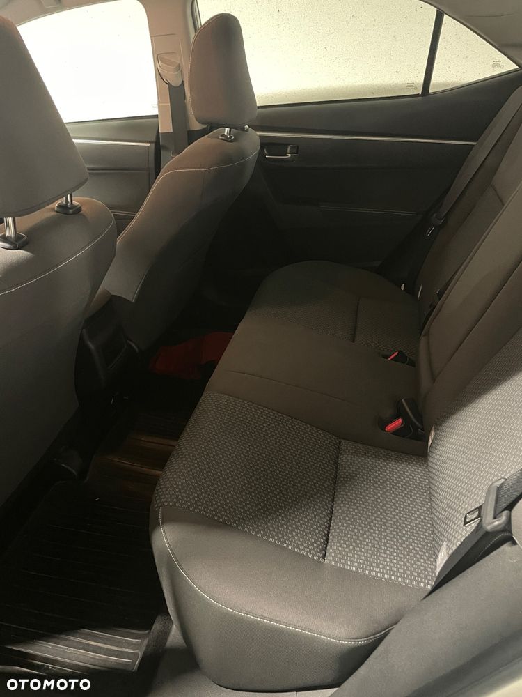 Toyota Corolla 1.6 Comfort - 8