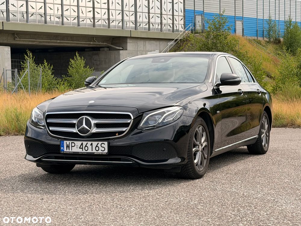 Mercedes-Benz Klasa E 220 d 4-Matic 9G-TRONIC - 5