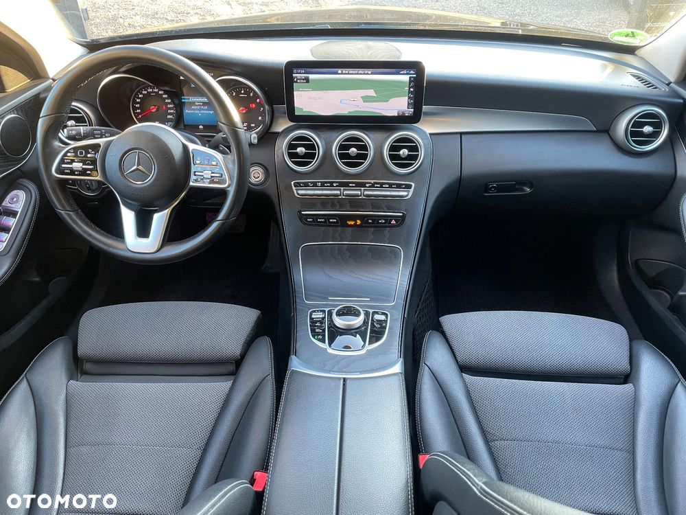 Mercedes-Benz Klasa C 300 9G-TRONIC - 14
