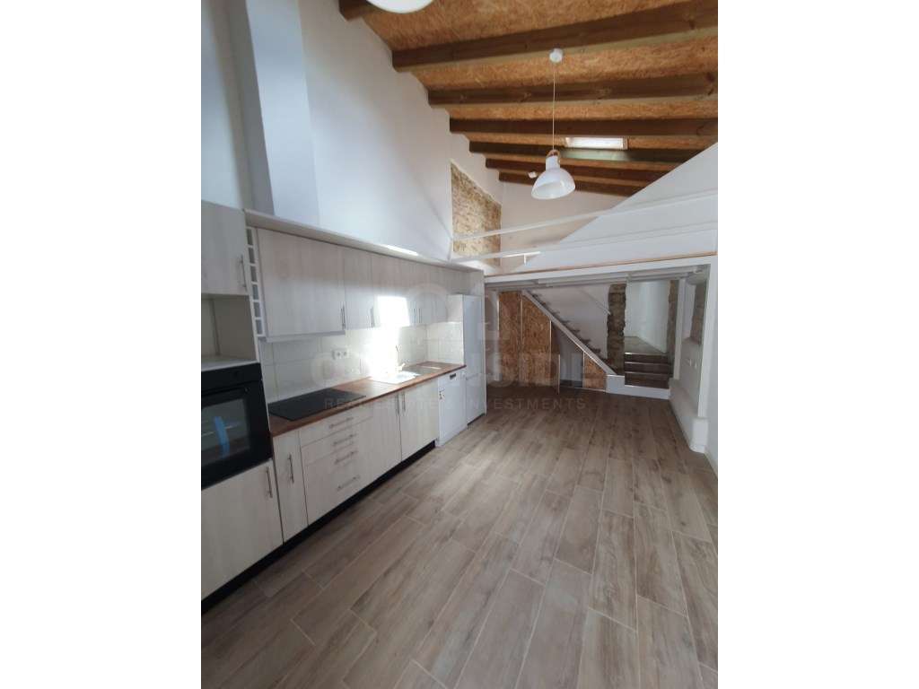Moradia duplex totalmente reabilitada - Grande imagem: 3/16