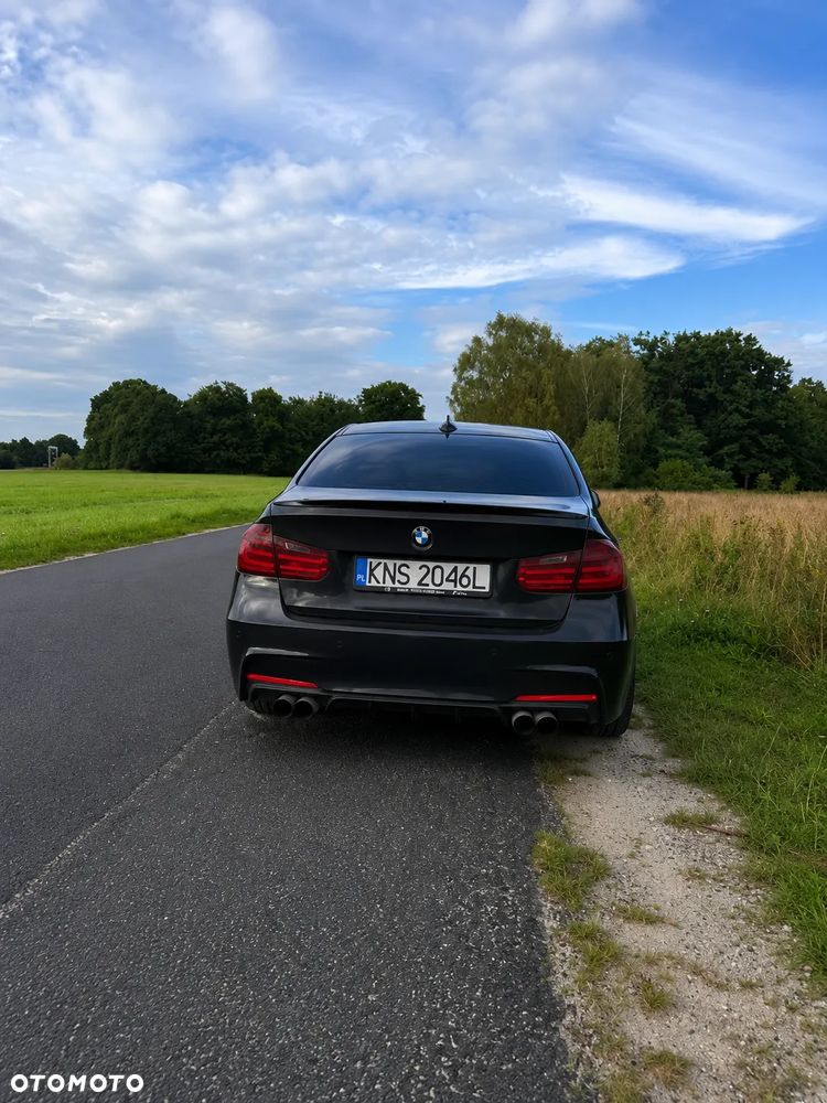 BMW Seria 3 328i Sport Line - 6