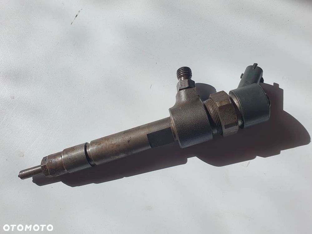 WTRYSK WTRYSKIWACZ FIAT STILO 1.9 JTD 0445110119 - 1