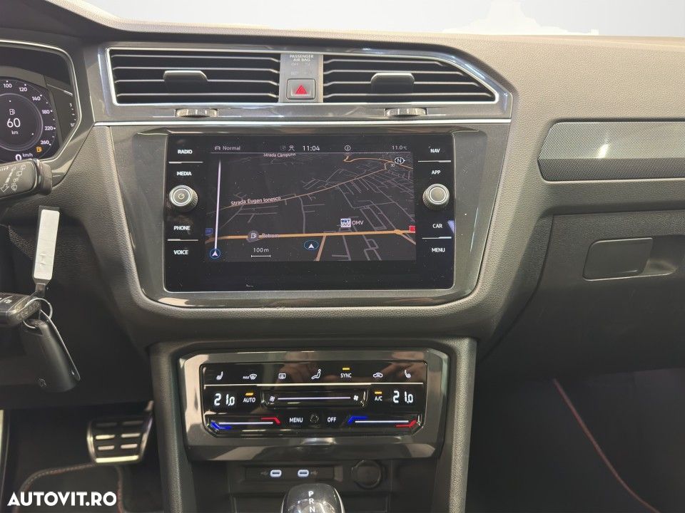 Volkswagen Tiguan 2.0 TSI ACT 4Mot DSG Elegance - 17