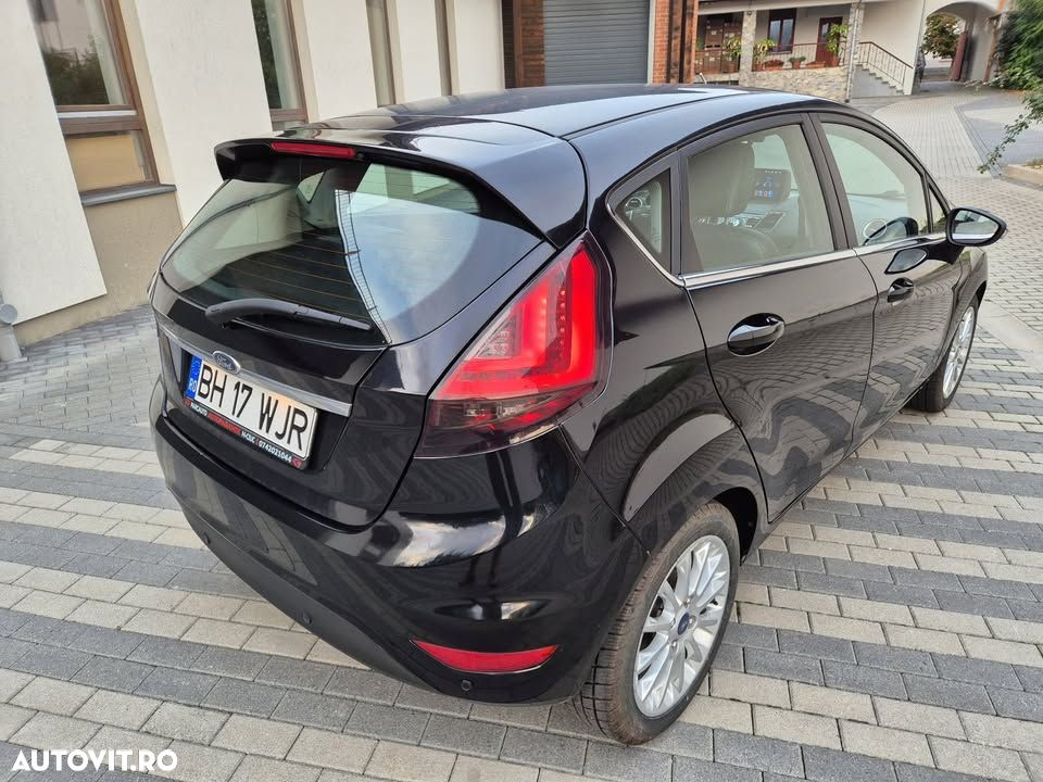 Ford Fiesta - 2