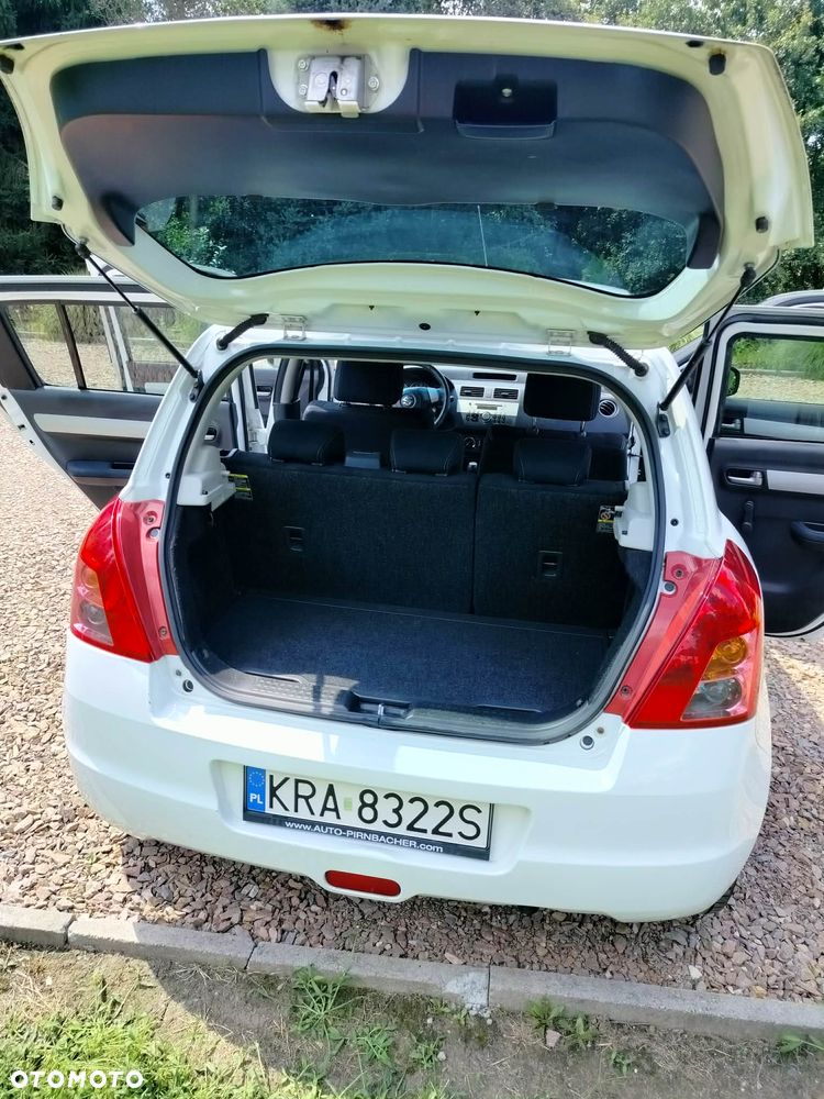 Suzuki Swift - 12