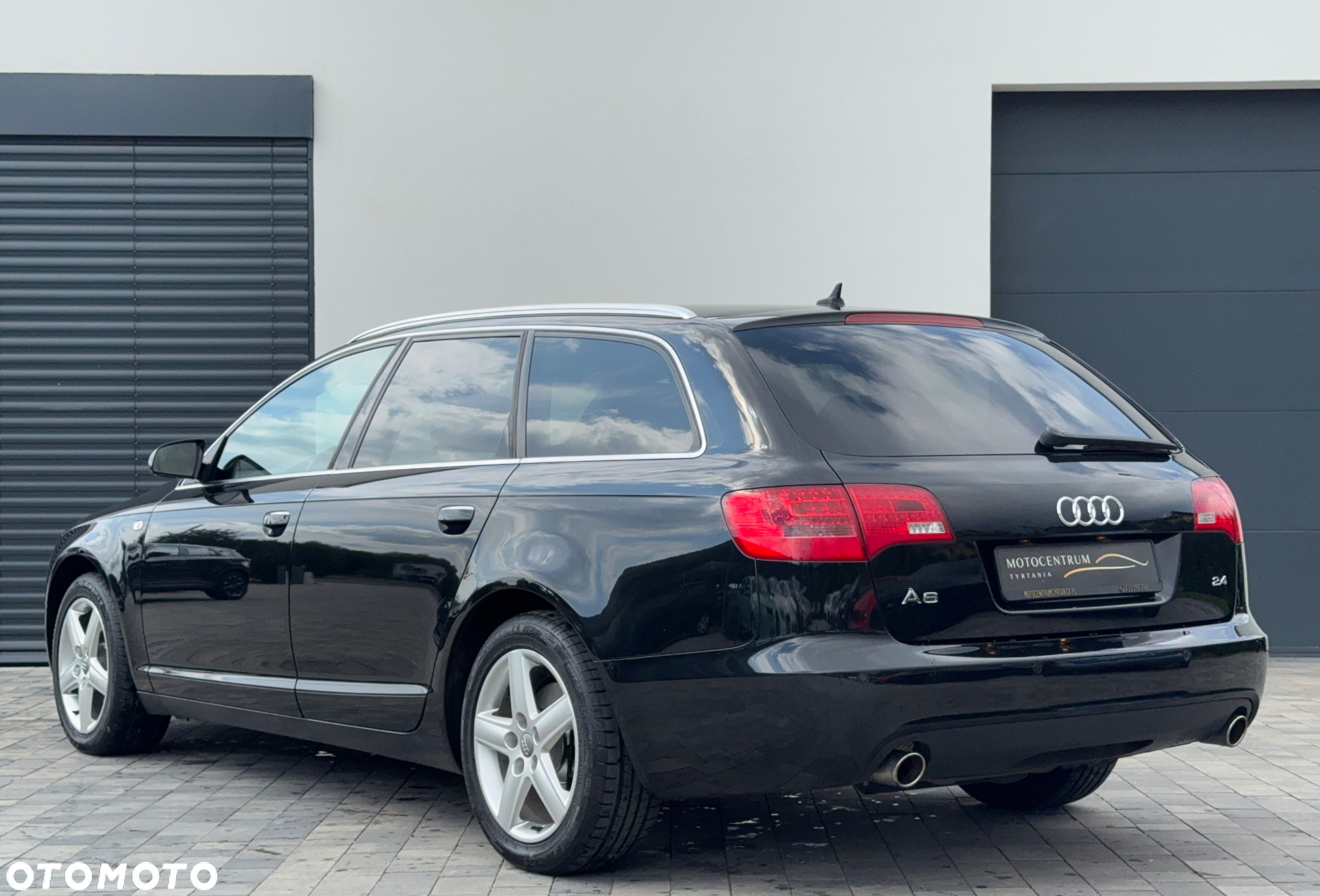 Audi A6 Avant 2.4 - 6