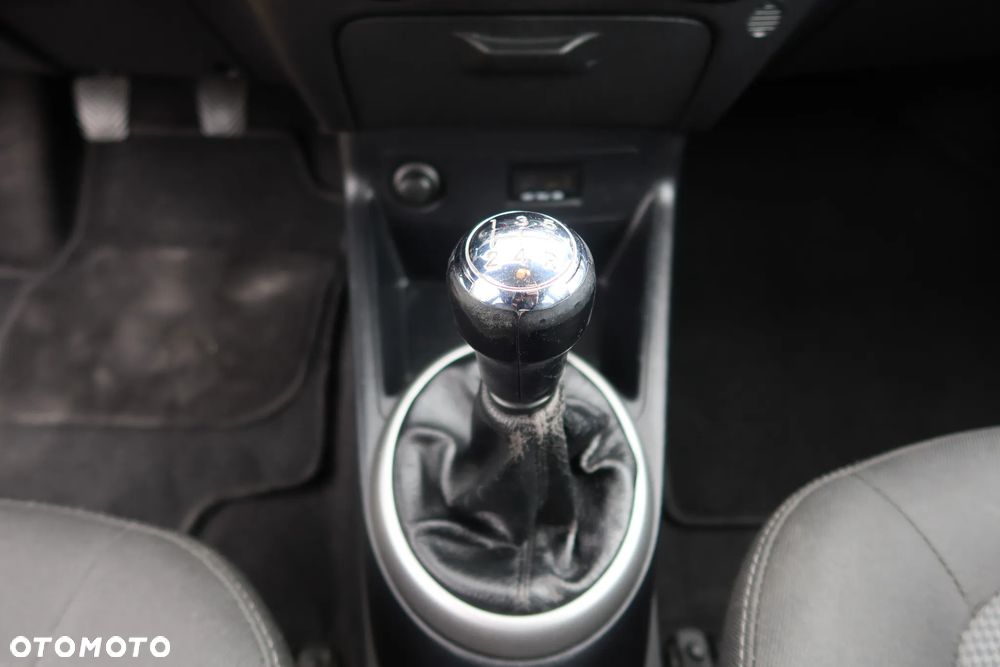 Hyundai i20 - 21