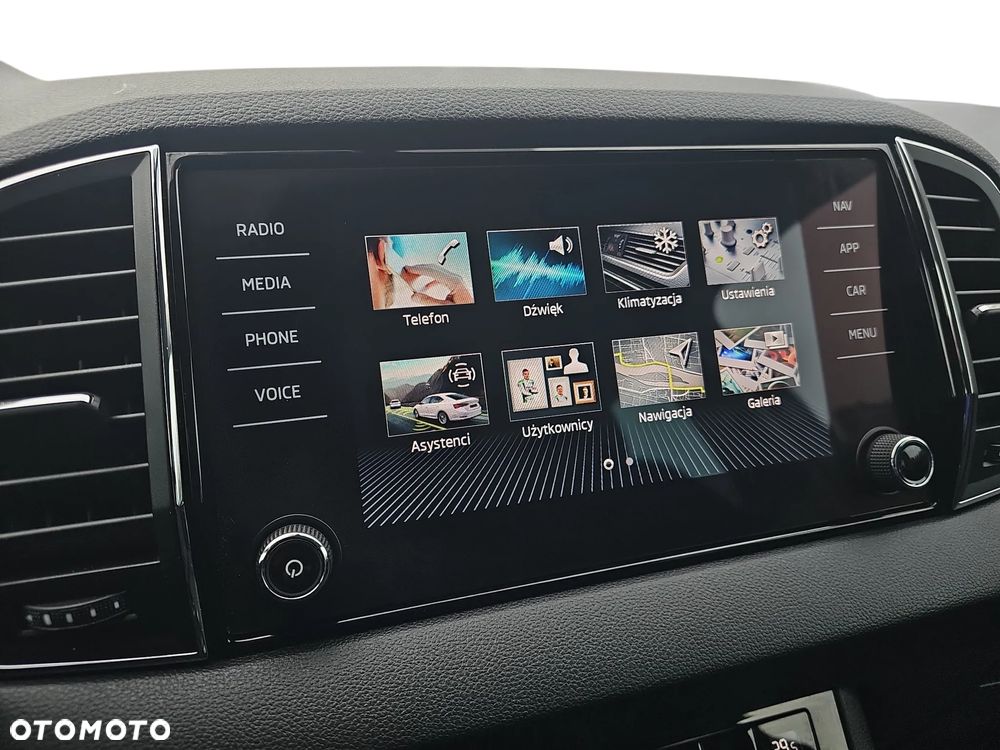 Skoda Karoq 1.5 TSI ACT 4x2 Ambition - 25