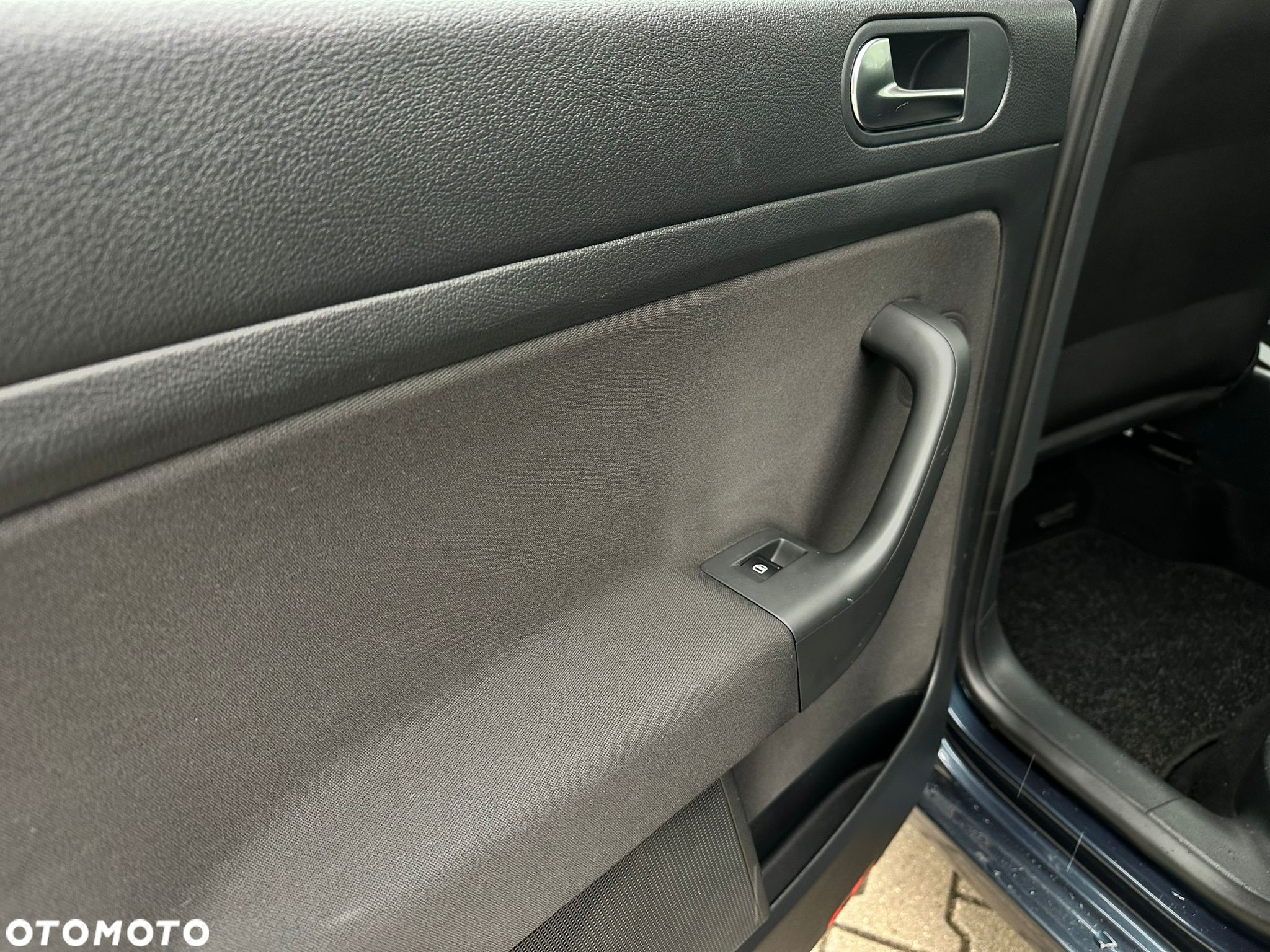 Volkswagen Golf Plus - 12
